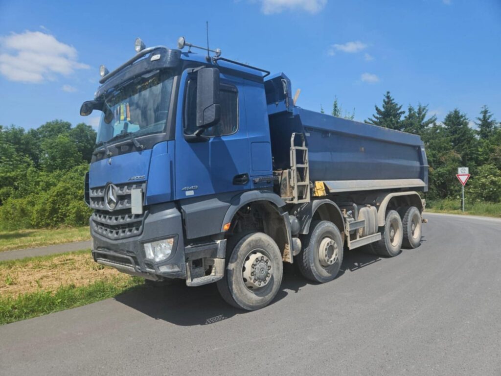 a17c9fab 2ba5 401f 83d4 ffcb0e12a45e